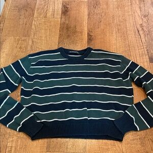 Women’s Brandy Melville navy green white stripe crew sweater one size crop